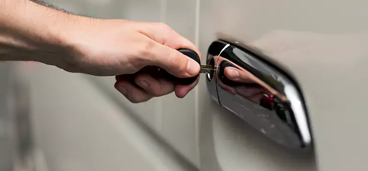 Why Choose Our Auto Locksmith Team in Arlington, MA?
